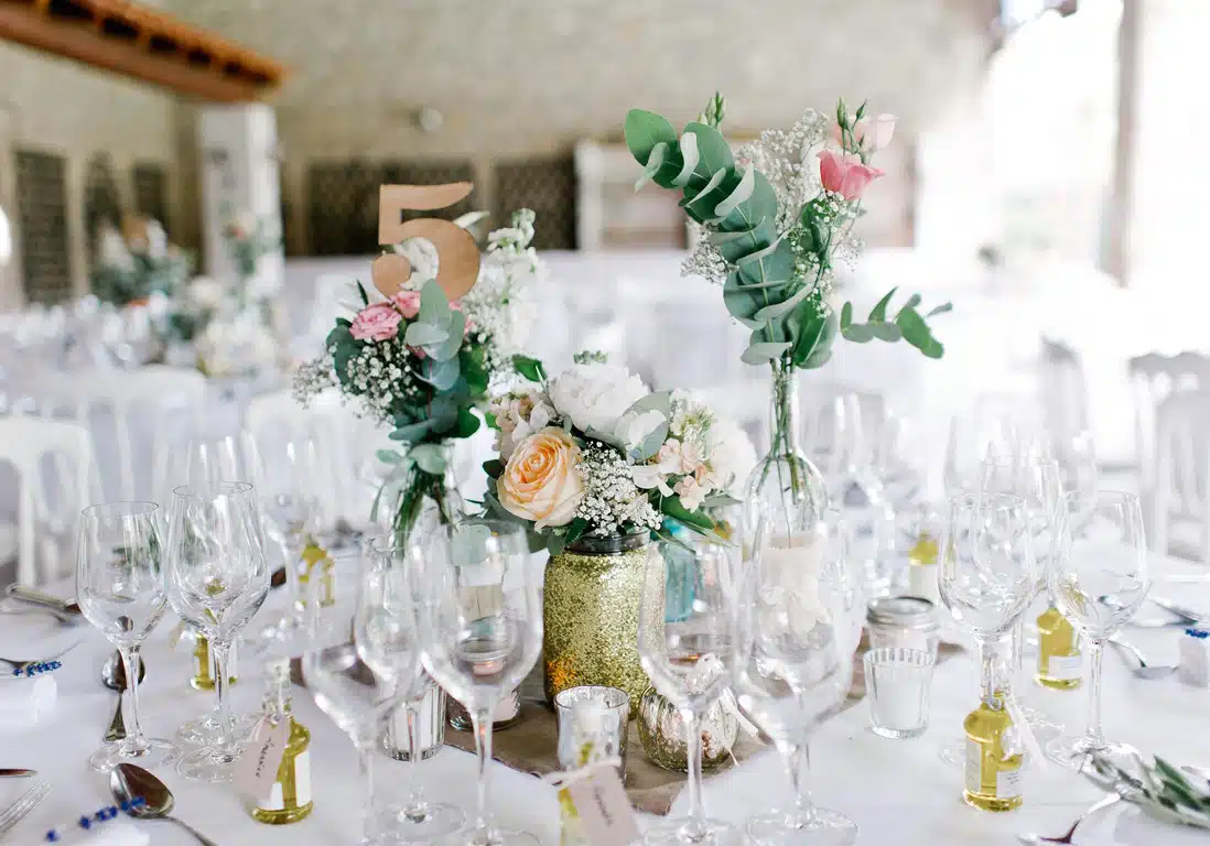 Des idées créatives pour une décoration de mariage à petit budget